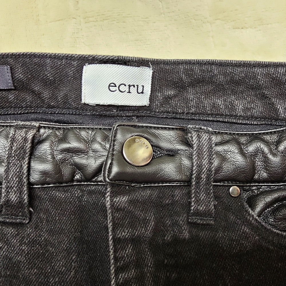 Ecru Black Jeans with Vintage Look and Textured Denim